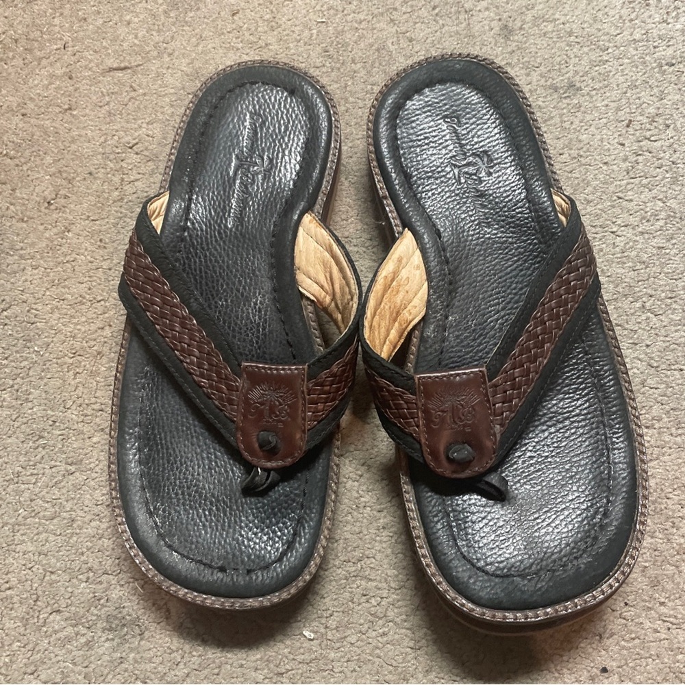 Tommy Bahama Men's Anchors Away Flip flops in bLack size 8